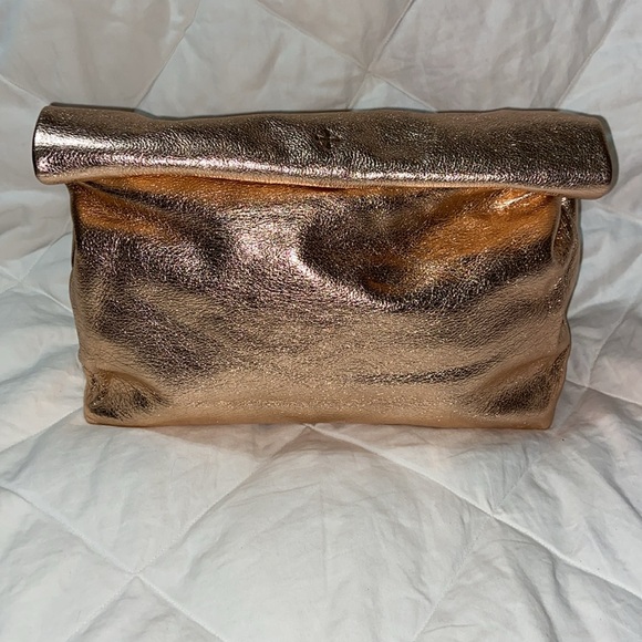 Nwot Marie Turnor The Lunch Bag clutch rose gold - Picture 5 of 12